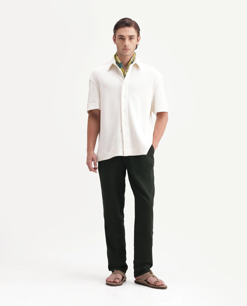 Rare Rabbit Men's Pastor-Aw26 Green Cotton Fabric Regular Fit Plain Trouser