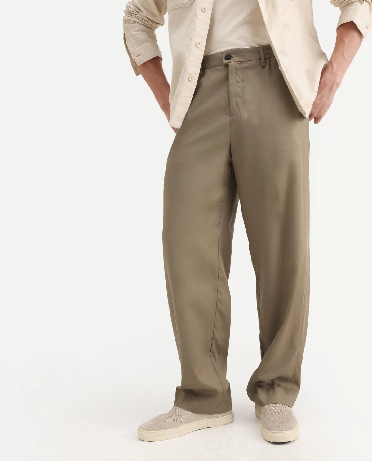 Rare Rabbit Men's Essot Khaki Excel Blend Plain Baggy Fit Trouser