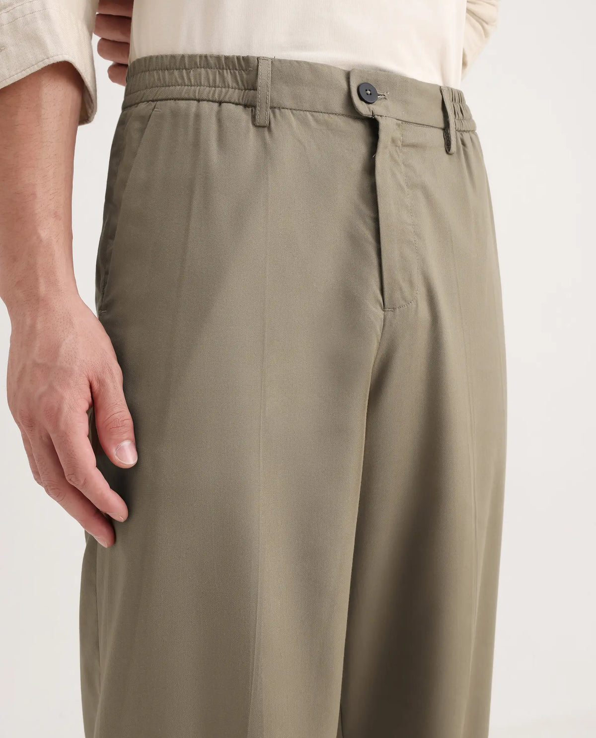 Rare Rabbit Men's Essot Khaki Excel Blend Plain Baggy Fit Trouser