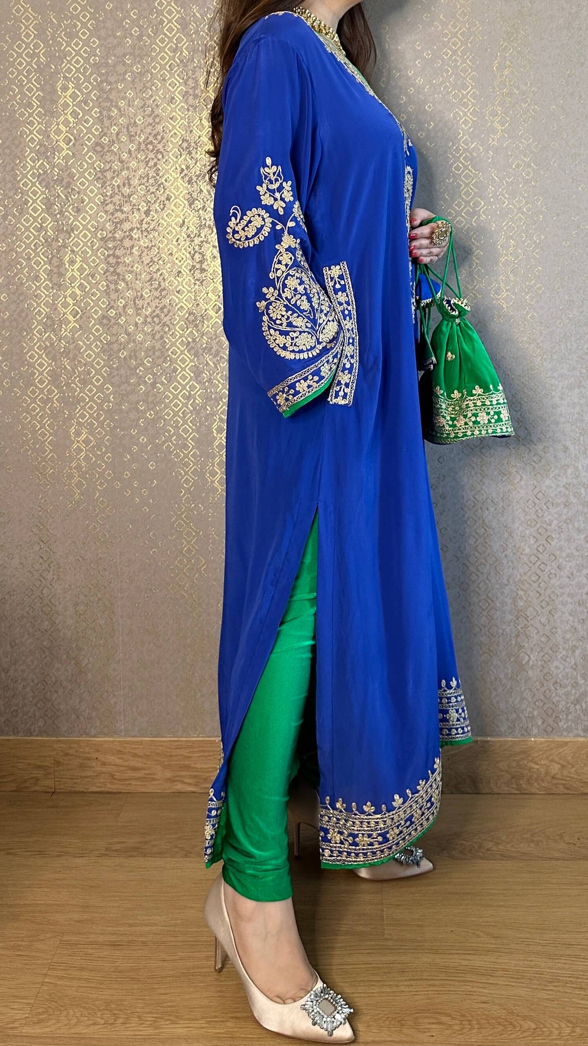 Blue Crepe Kashmiri-Phiran Kurta with Churidar and Matching Potli