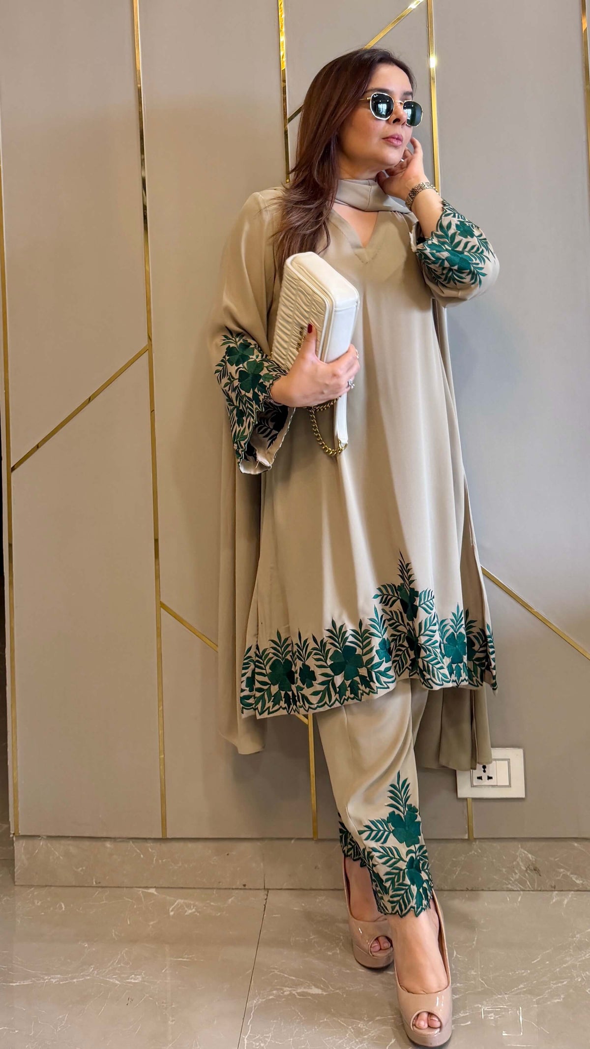 Gin Green Embroidered Gara Co-ord Set with Optional Dupatta