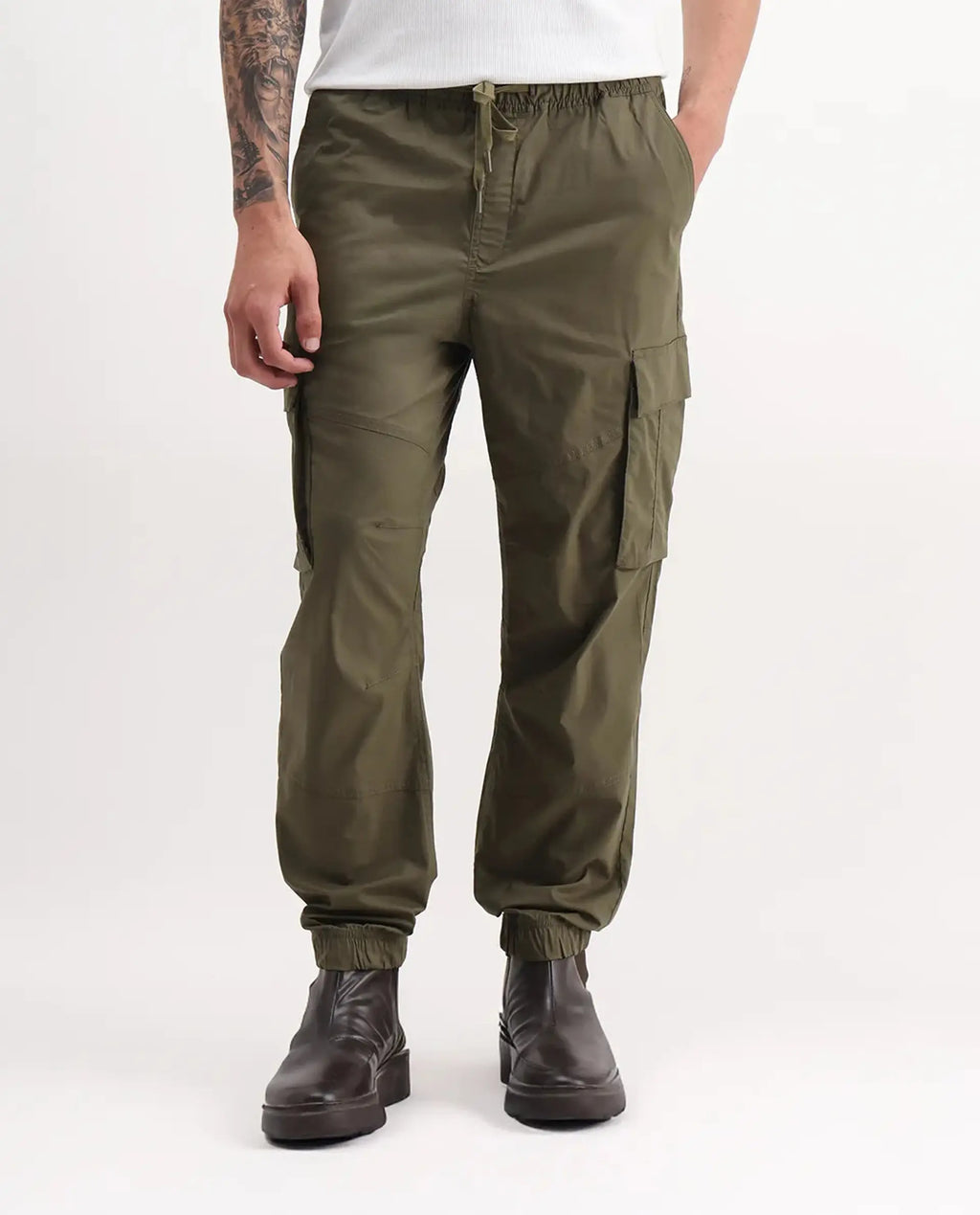 Rare Rabbit Men's Korb Light Olive Cotton Blend Plain Relaxed Fit Trouser
