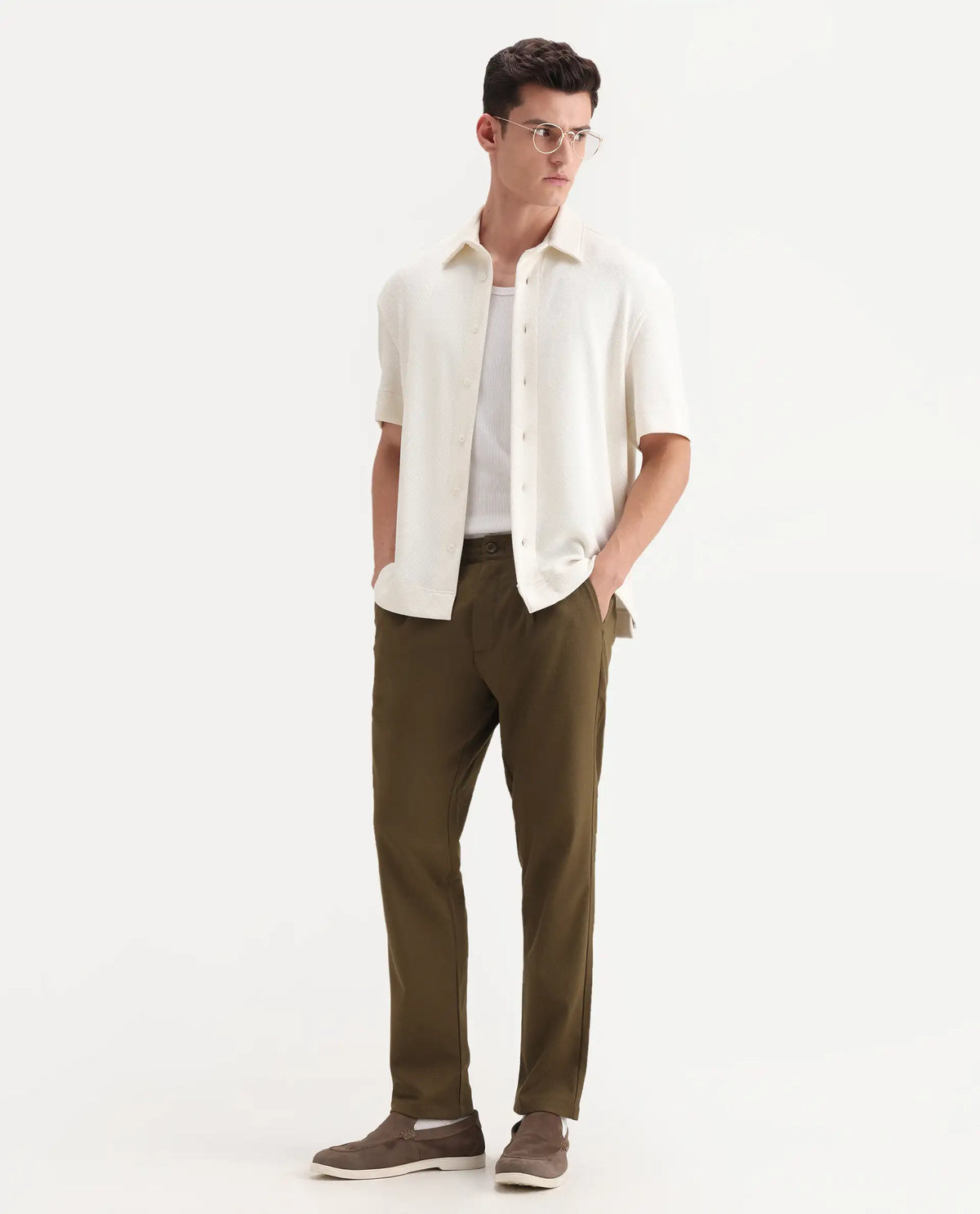Rare Rabbit Men's Tula Light Olive Polyester Blend Plain Relaxed Fit Trouser