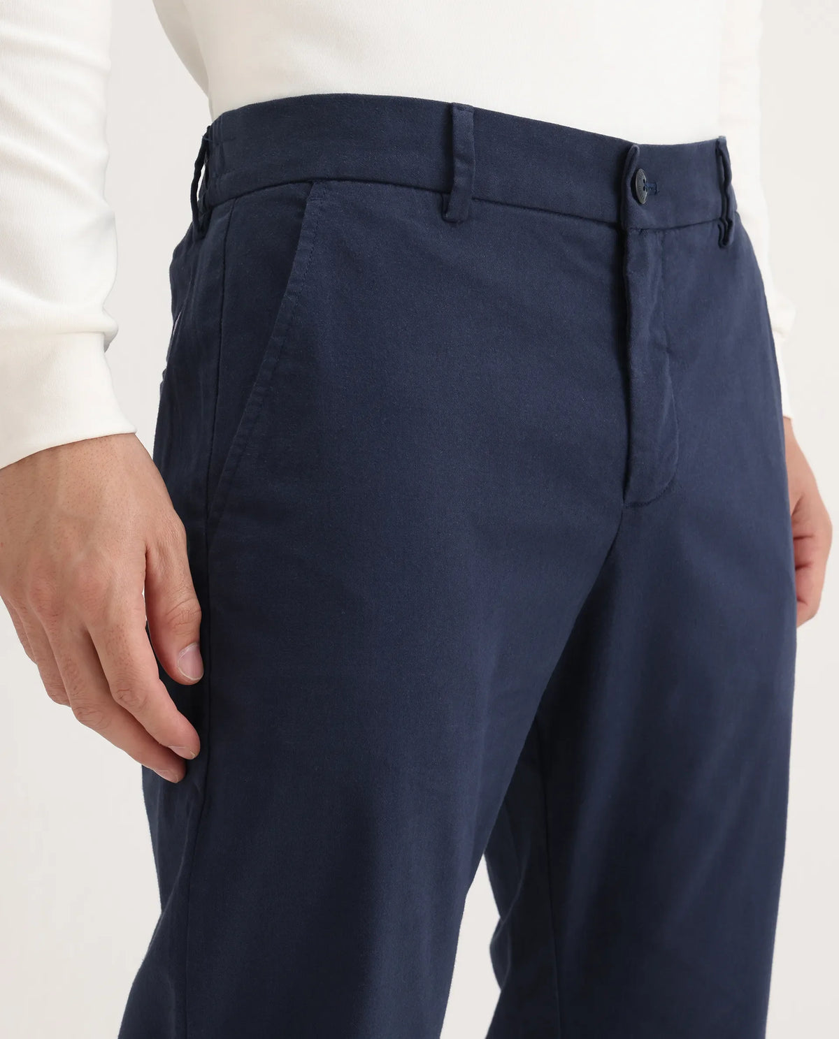 Rare Rabbit Men's Zade Navy Linen Blend Plain Regular Fit Trouser