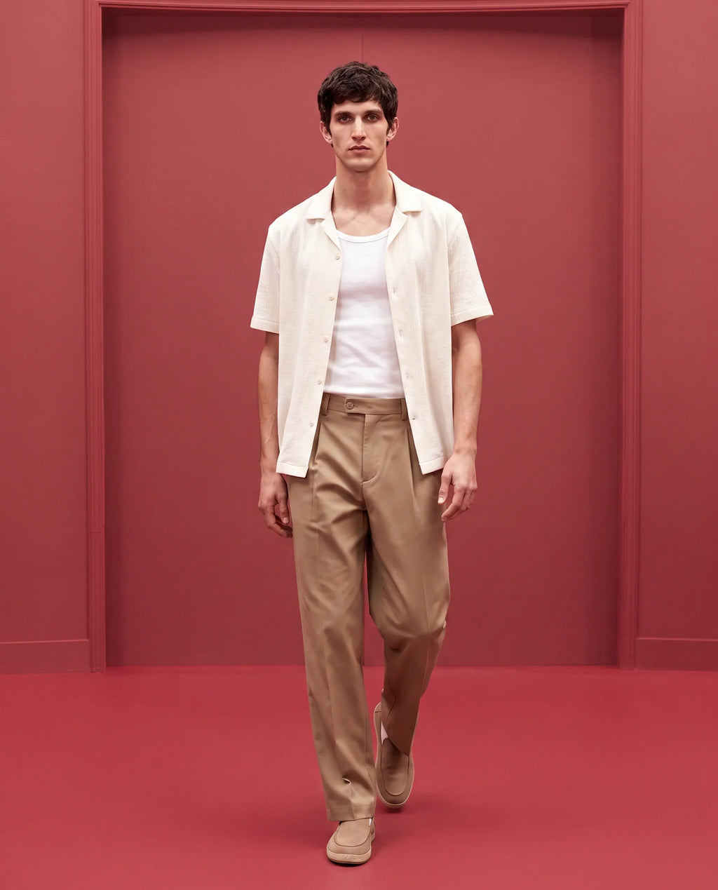 Rare Rabbit Men's Brelint Khaki Linen Blend Plain Relaxed Fit Trouser