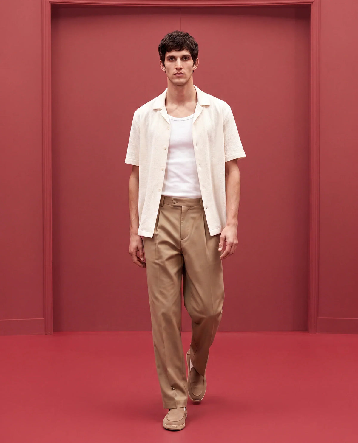 Rare Rabbit Men's Brelint Khaki Linen Blend Plain Relaxed Fit Trouser